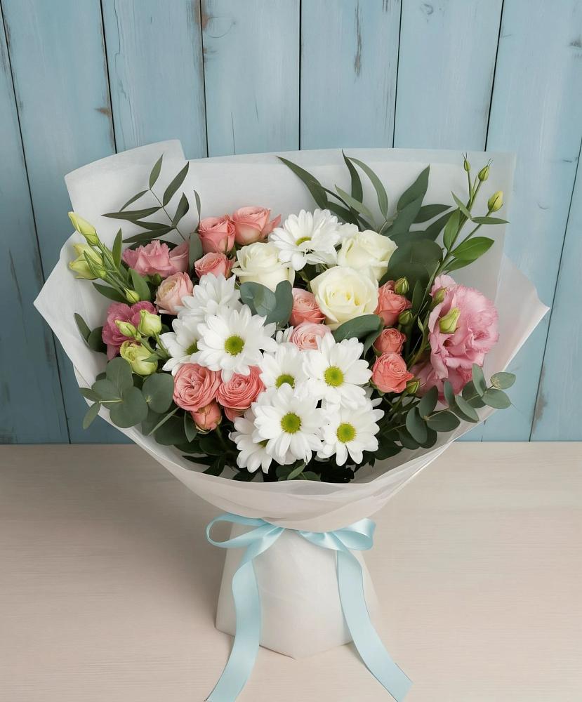 Букет цветов из: Розы, Лизиантусы и Хризантемы в Марьяновке