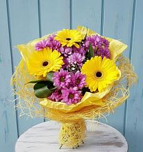 Букет цветов из:  Хризантемы и Герберы в Марьяновке