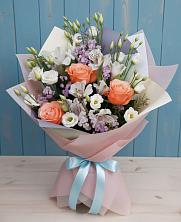 Букет цветов из:  Лизиантусы, Розы, Альстромерии и Гипсофила в Марьяновке