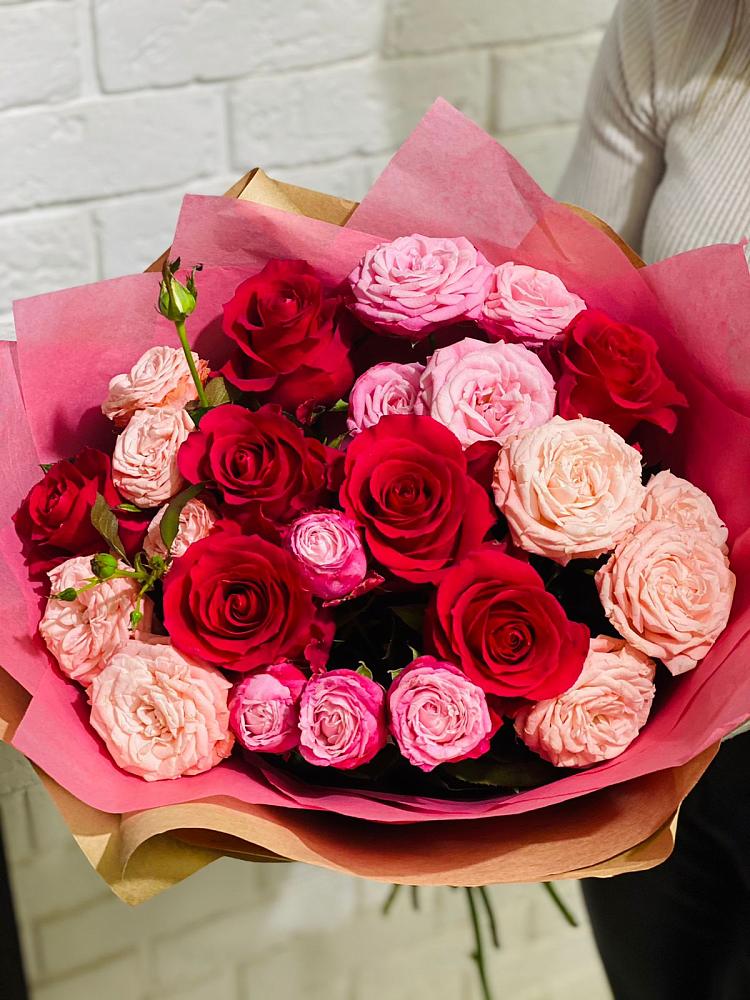 Букет цветов из: Розы в Марьяновке