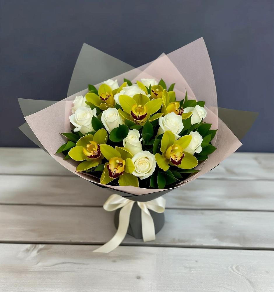 Букет цветов из: Орхидеи и Розы в Марьяновке