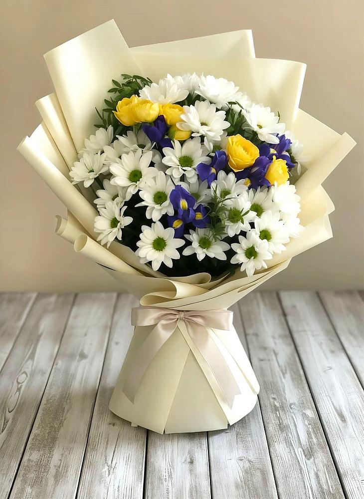 Букет цветов из: Ирисы, Хризантемы и Розы в Марьяновке