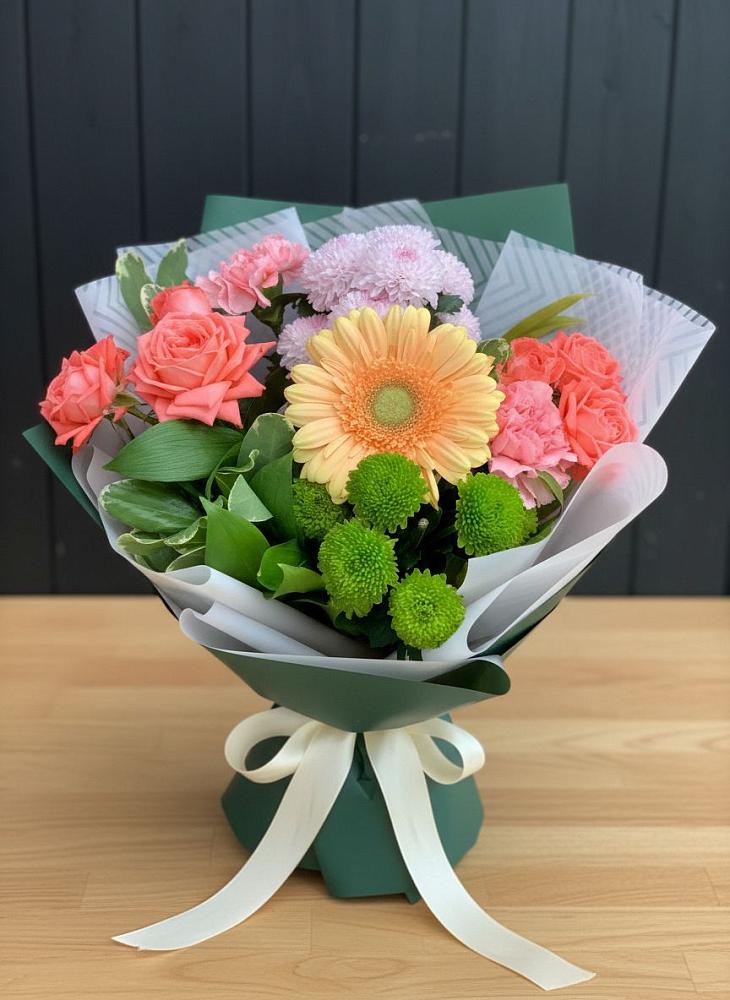 Букет цветов из: Гвоздики, Розы, Герберы и Хризантемы в Марьяновке